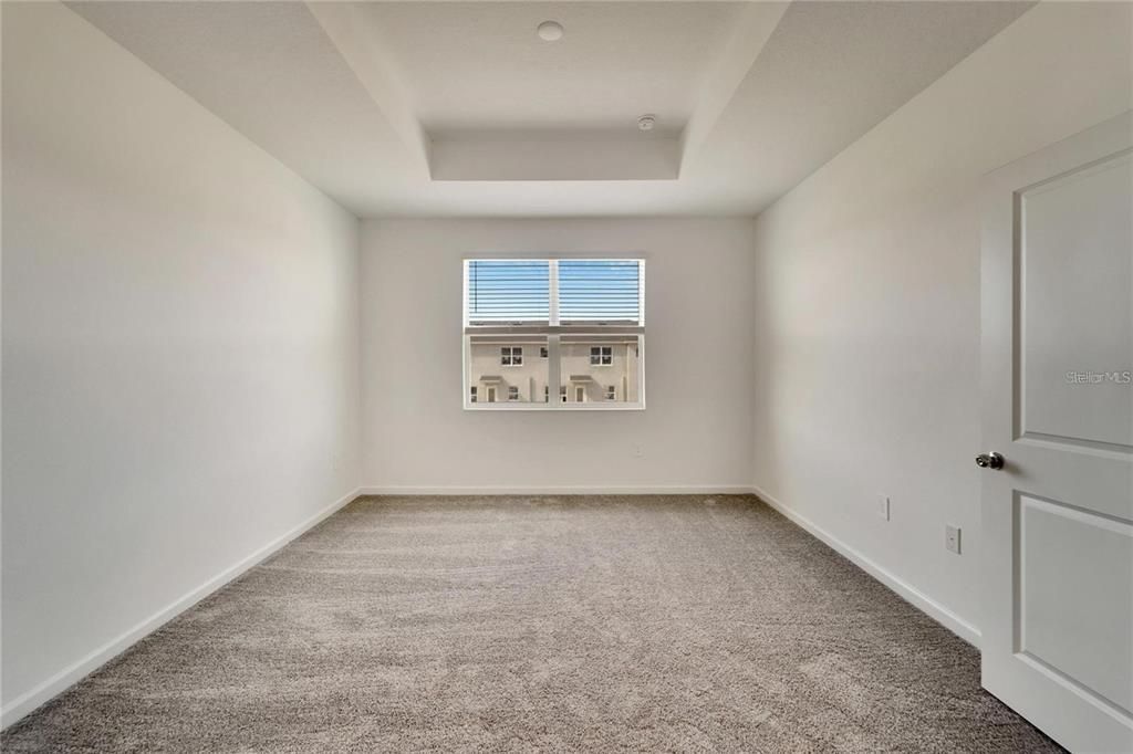 For Rent: $2,450 (4 beds, 3 baths, 1954 Square Feet)