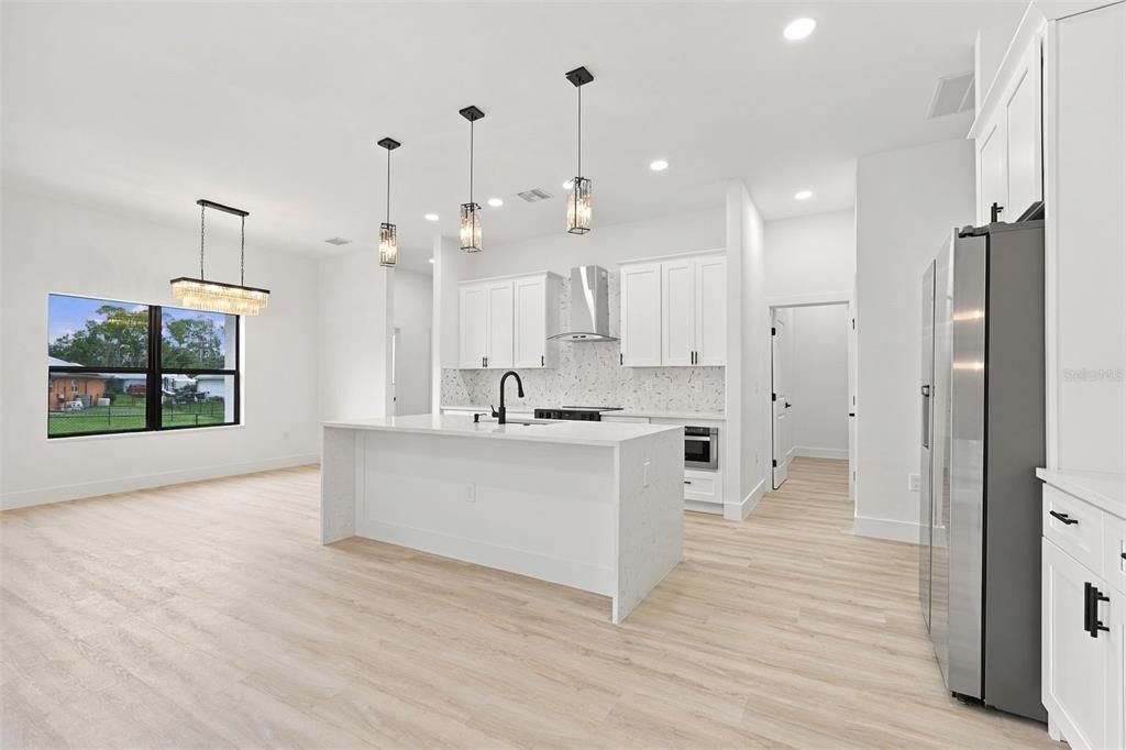 En Venta: $469,980 (3 camas, 2 baños, 1741 Pies cuadrados)