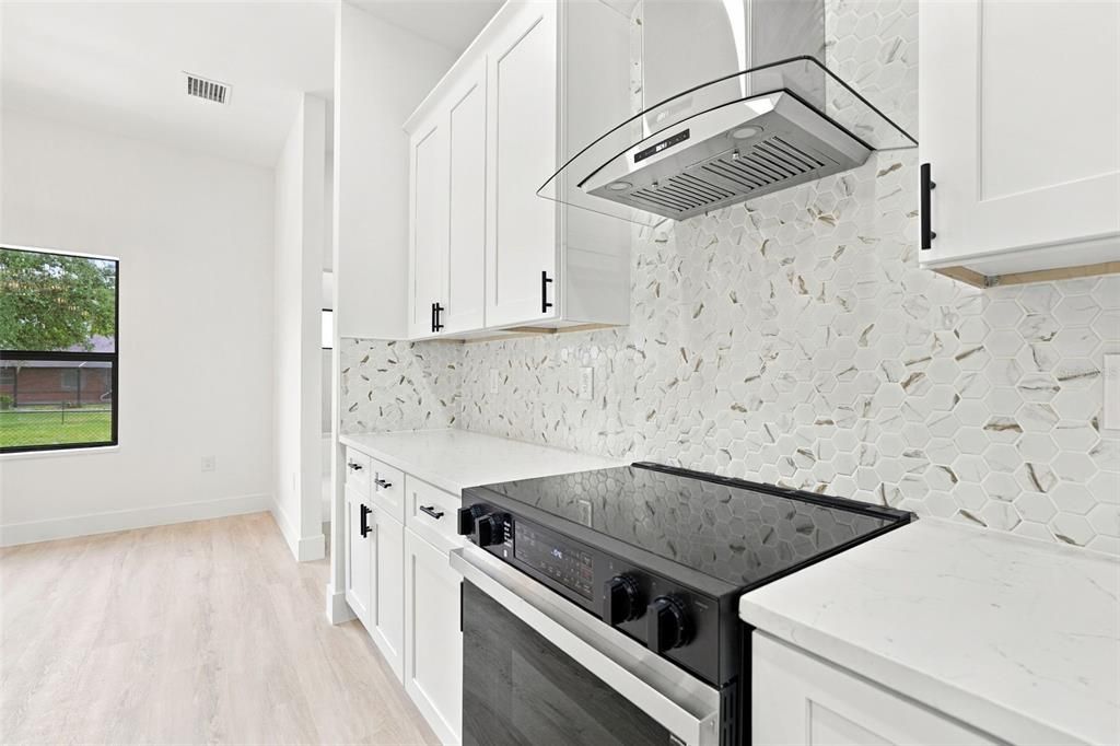 En Venta: $469,980 (3 camas, 2 baños, 1741 Pies cuadrados)