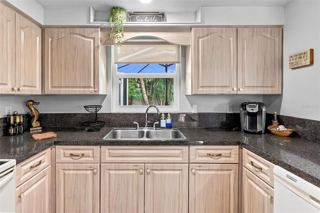 En Venta: $659,000 (2 camas, 2 baños, 1323 Pies cuadrados)