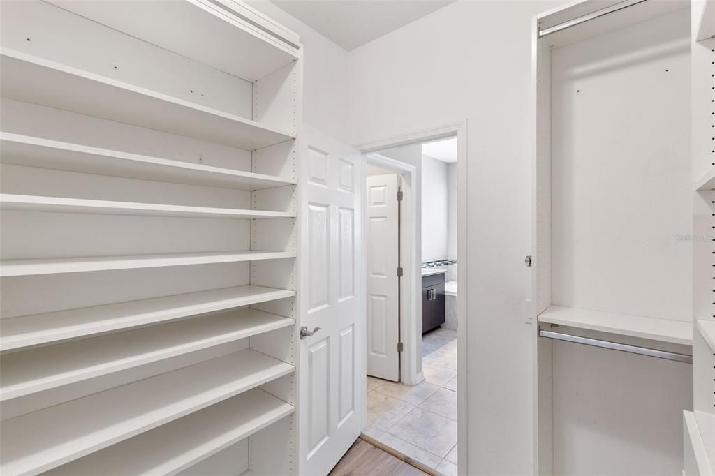 На продажу: $399,000 (3 спален, 2 ванн, 2109 Квадратных фут)
