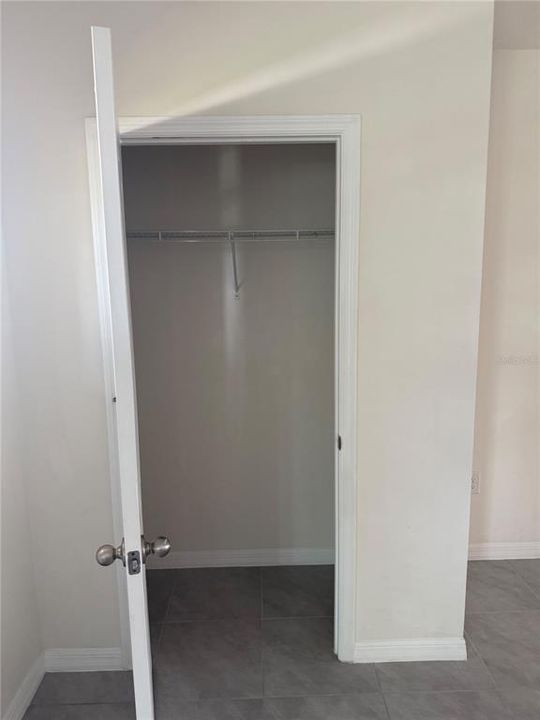 For Rent: $2,400 (3 beds, 2 baths, 1569 Square Feet)