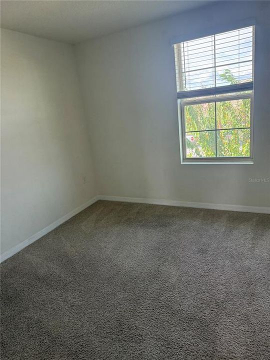 For Rent: $2,400 (3 beds, 2 baths, 1569 Square Feet)