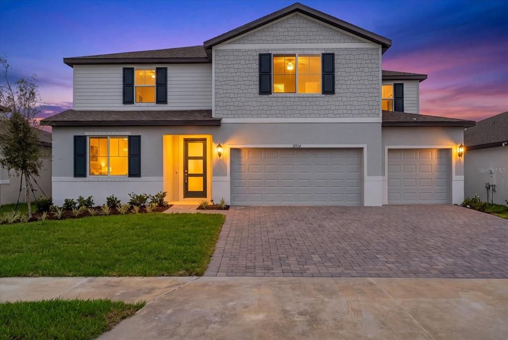 En Venta: $617,080 (5 camas, 4 baños, 3807 Pies cuadrados)