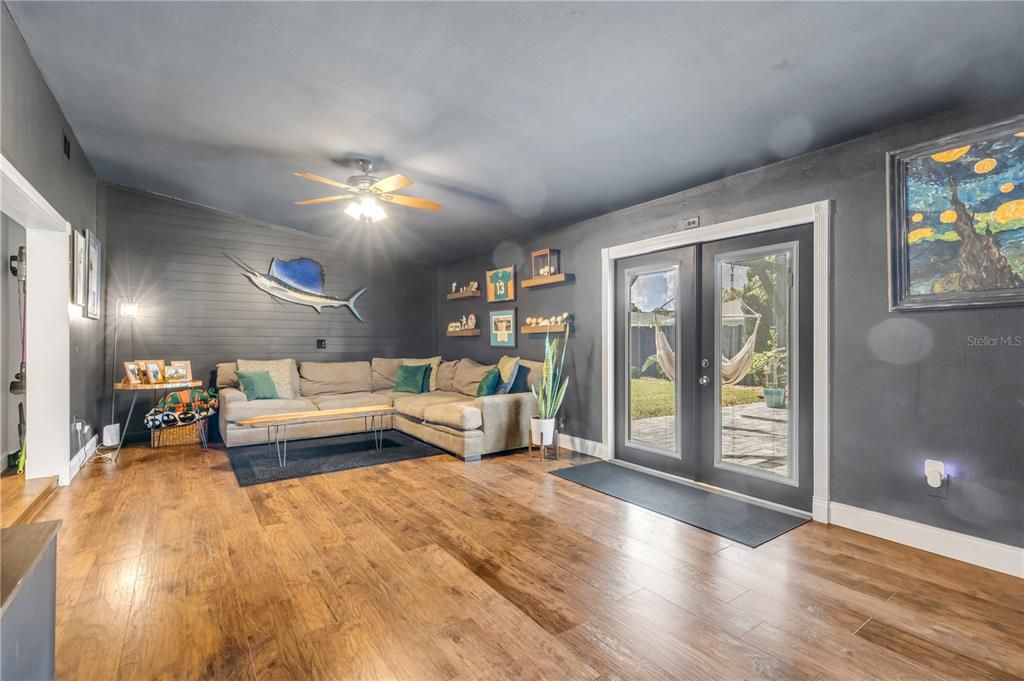 For Sale: $399,000 (4 beds, 3 baths, 2114 Square Feet)