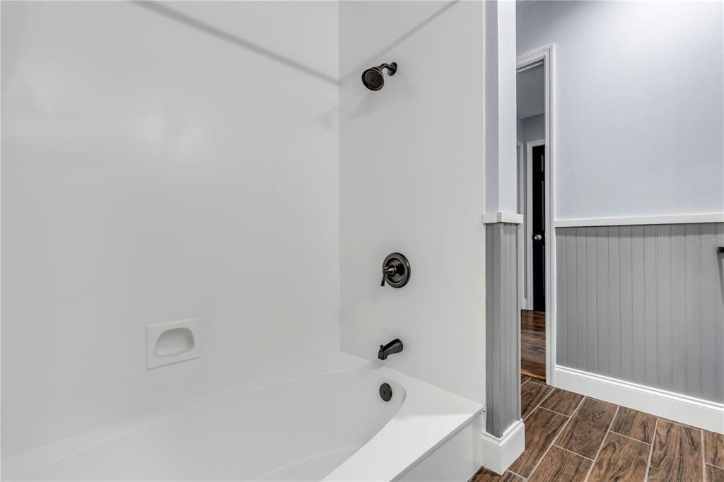 For Sale: $399,000 (4 beds, 3 baths, 2114 Square Feet)