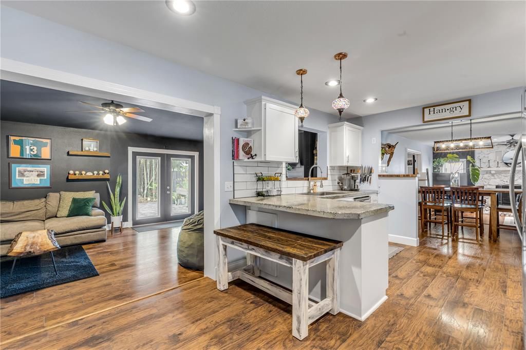 For Sale: $399,000 (4 beds, 3 baths, 2114 Square Feet)
