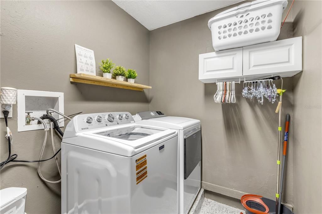 For Sale: $399,000 (4 beds, 3 baths, 2114 Square Feet)