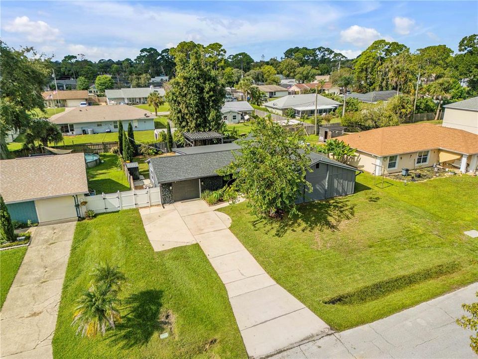 For Sale: $399,000 (4 beds, 3 baths, 2114 Square Feet)