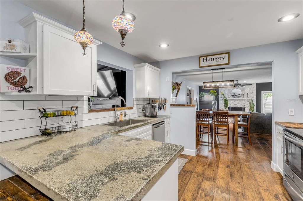 For Sale: $399,000 (4 beds, 3 baths, 2114 Square Feet)