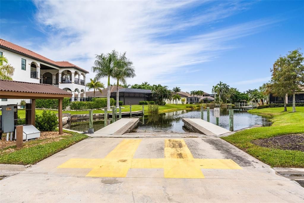 En Venta: $349,900 (2 camas, 2 baños, 1138 Pies cuadrados)