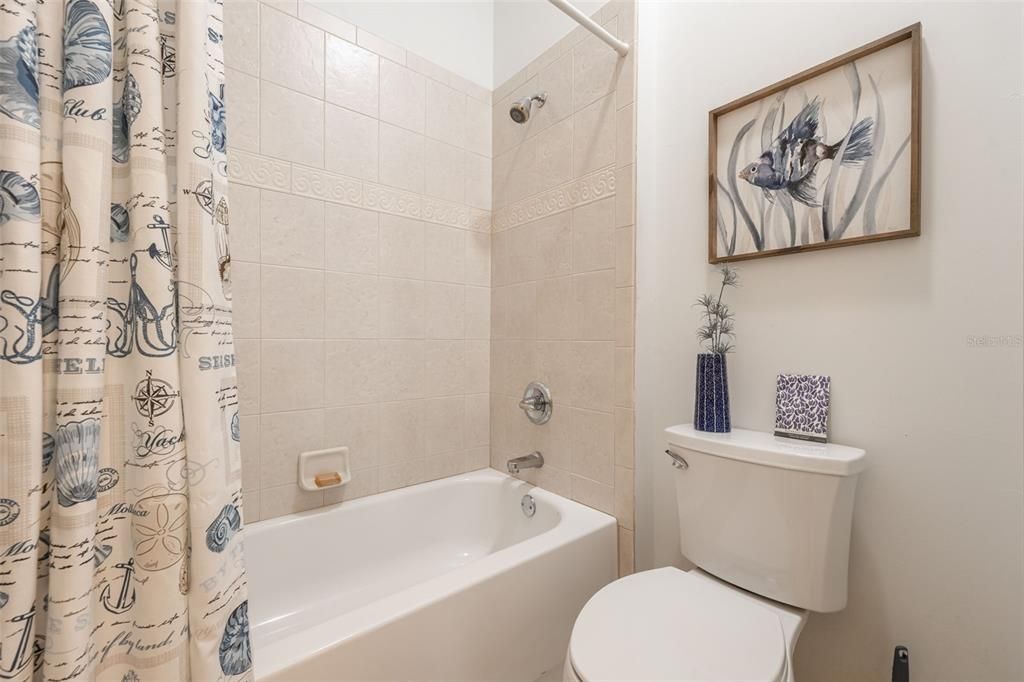 En Venta: $349,900 (2 camas, 2 baños, 1138 Pies cuadrados)
