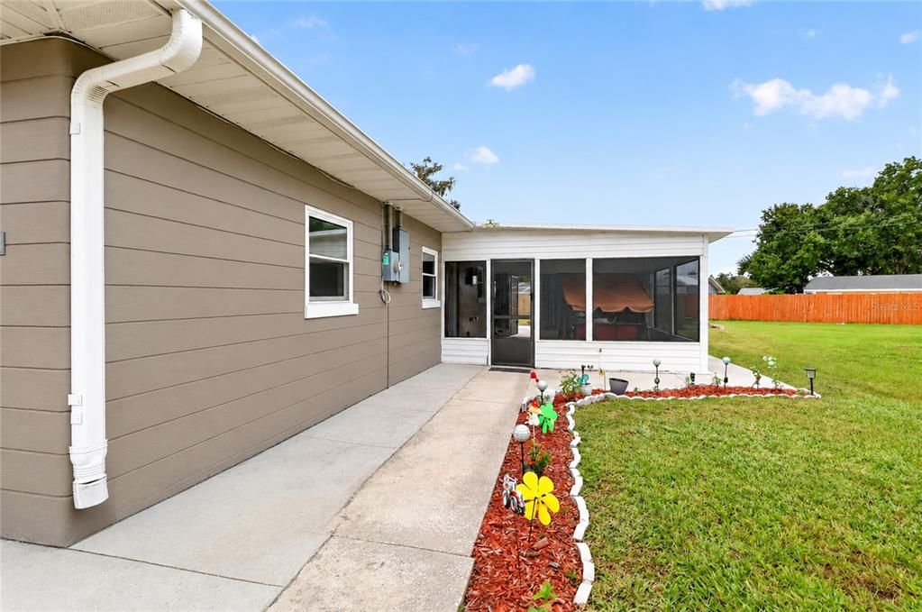 En Venta: $480,000 (4 camas, 3 baños, 1985 Pies cuadrados)