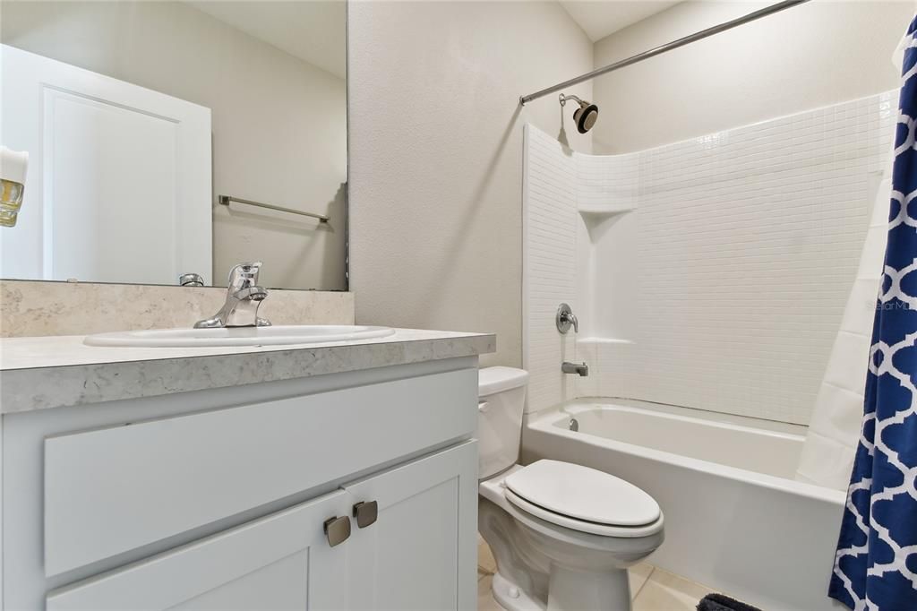 En Venta: $424,000 (4 camas, 3 baños, 2753 Pies cuadrados)
