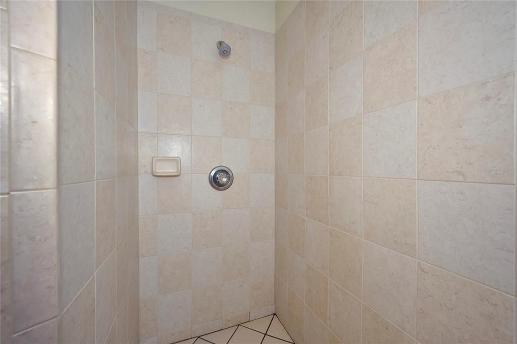 En Venta: $290,000 (3 camas, 2 baños, 1501 Pies cuadrados)