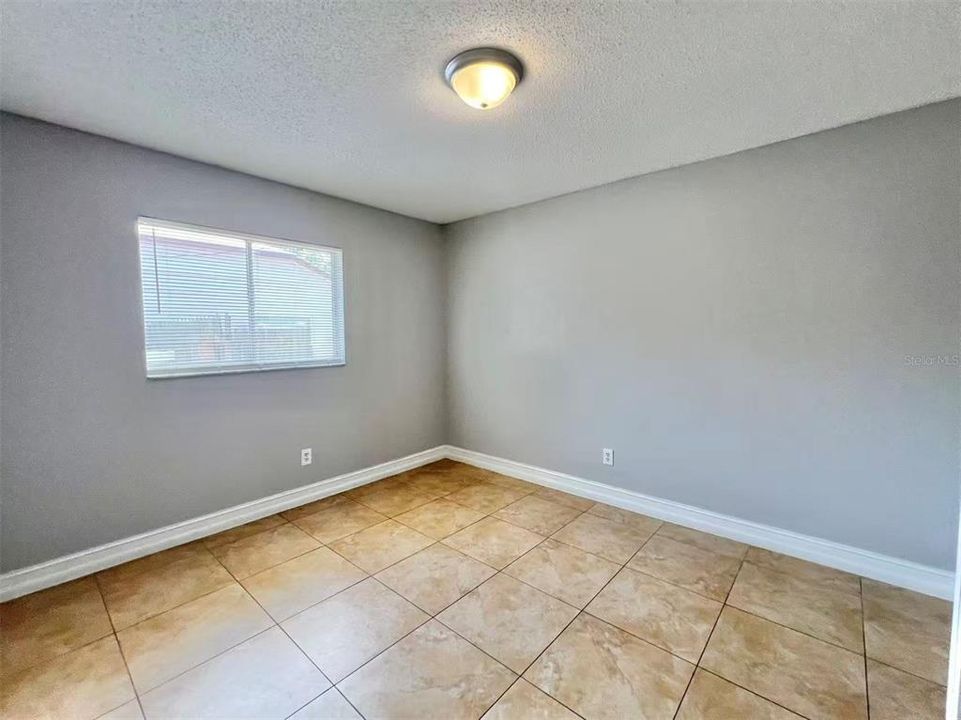 En Venta: $310,000 (3 camas, 2 baños, 1396 Pies cuadrados)