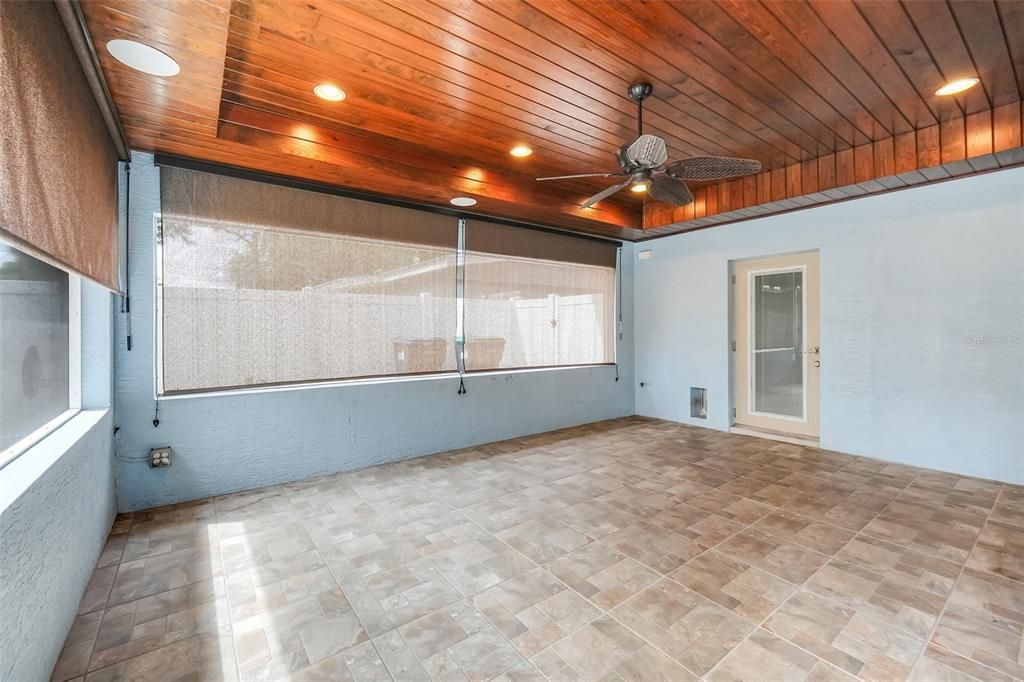 En Venta: $335,000 (2 camas, 2 baños, 1487 Pies cuadrados)