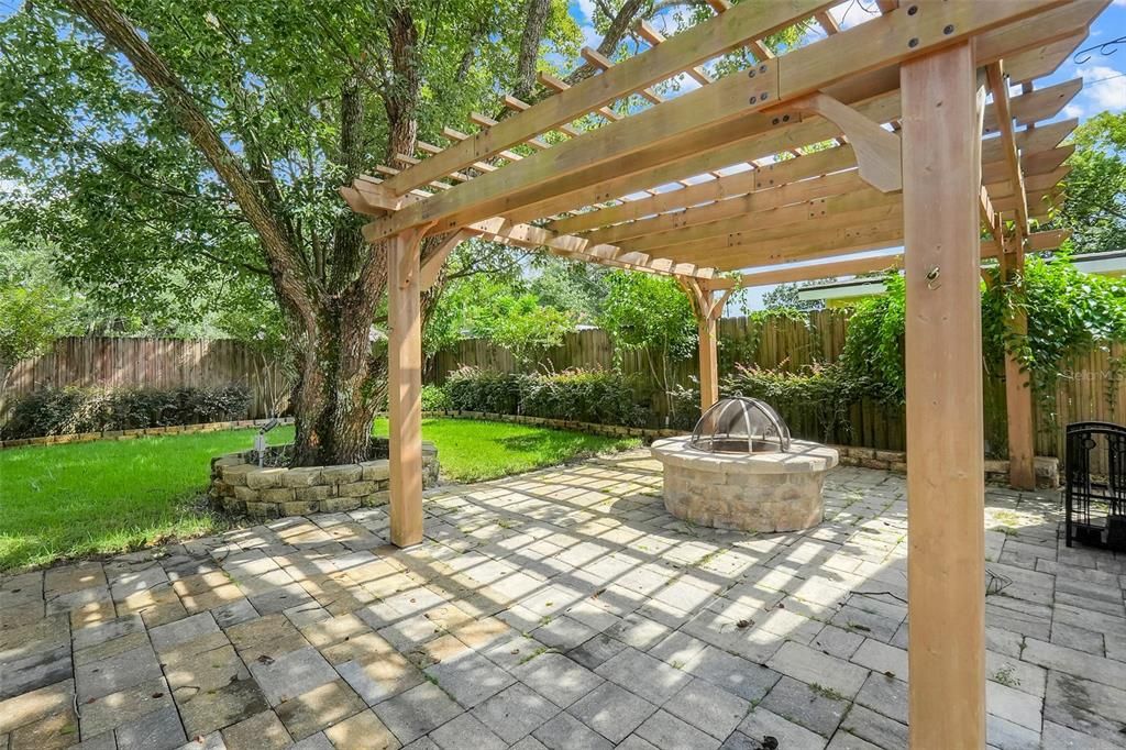 En Venta: $335,000 (2 camas, 2 baños, 1487 Pies cuadrados)
