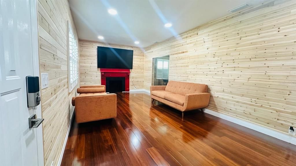 В аренду: $2,600 (3 спален, 1 ванн, 1537 Квадратных фут)