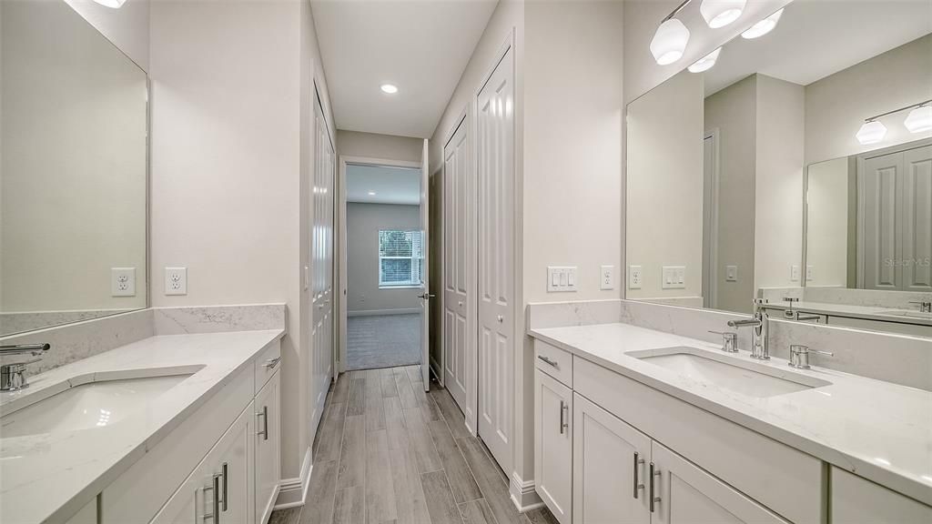 En Venta: $421,990 (2 camas, 2 baños, 1638 Pies cuadrados)