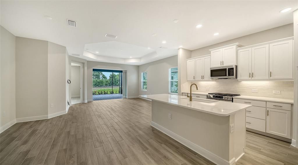 En Venta: $421,990 (2 camas, 2 baños, 1638 Pies cuadrados)