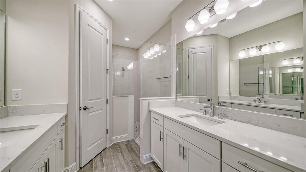 En Venta: $421,990 (2 camas, 2 baños, 1638 Pies cuadrados)