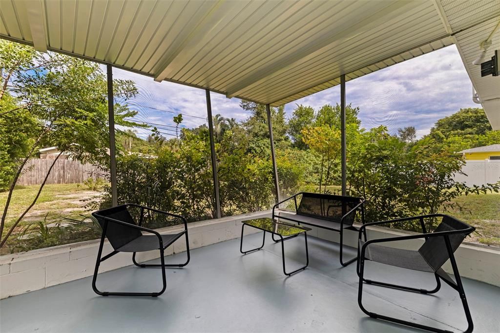 En Venta: $325,000 (2 camas, 1 baños, 911 Pies cuadrados)