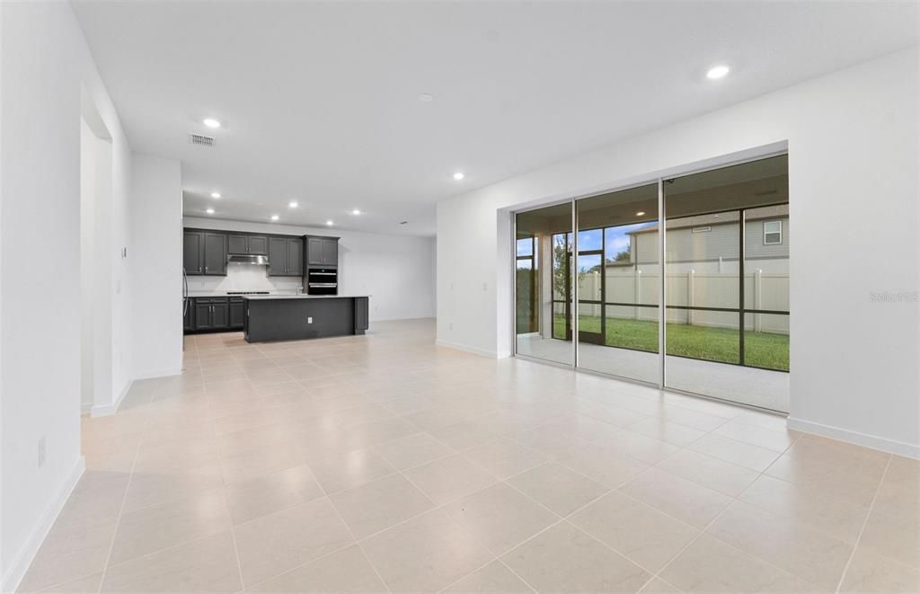 На продажу: $693,960 (5 спален, 4 ванн, 3758 Квадратных фут)