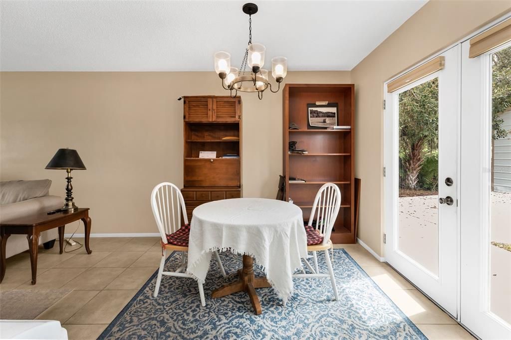 Activo con contrato: $193,500 (2 camas, 1 baños, 988 Pies cuadrados)