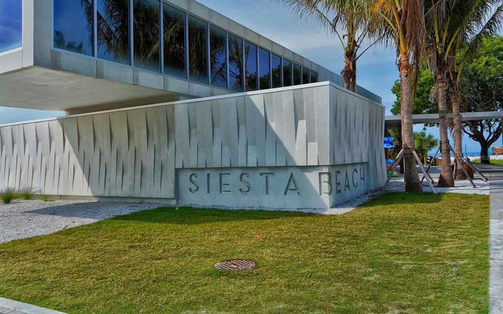 En Venta: $394,900 (2 camas, 2 baños, 1048 Pies cuadrados)