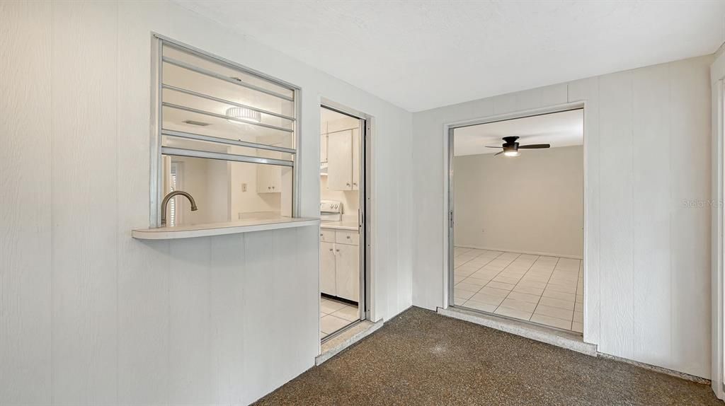 En Venta: $394,900 (2 camas, 2 baños, 1048 Pies cuadrados)