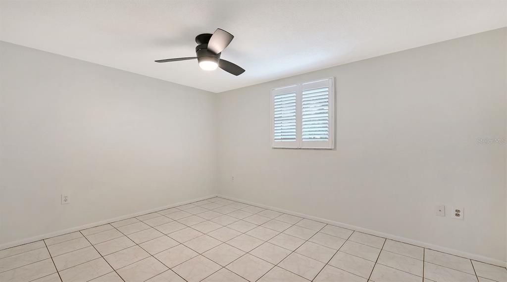 En Venta: $394,900 (2 camas, 2 baños, 1048 Pies cuadrados)