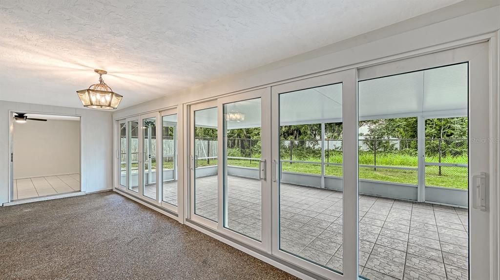 En Venta: $394,900 (2 camas, 2 baños, 1048 Pies cuadrados)