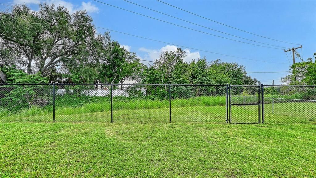 En Venta: $394,900 (2 camas, 2 baños, 1048 Pies cuadrados)