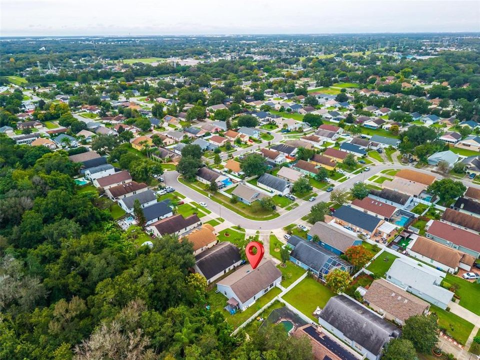 На продажу: $439,900 (4 спален, 2 ванн, 2038 Квадратных фут)