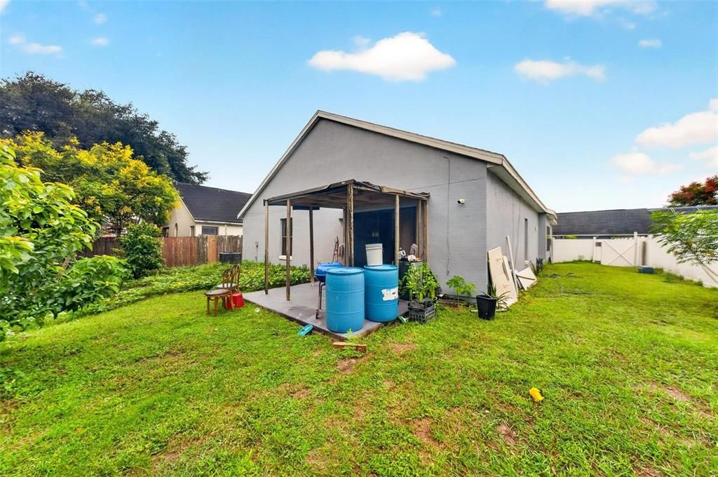 На продажу: $439,900 (4 спален, 2 ванн, 2038 Квадратных фут)