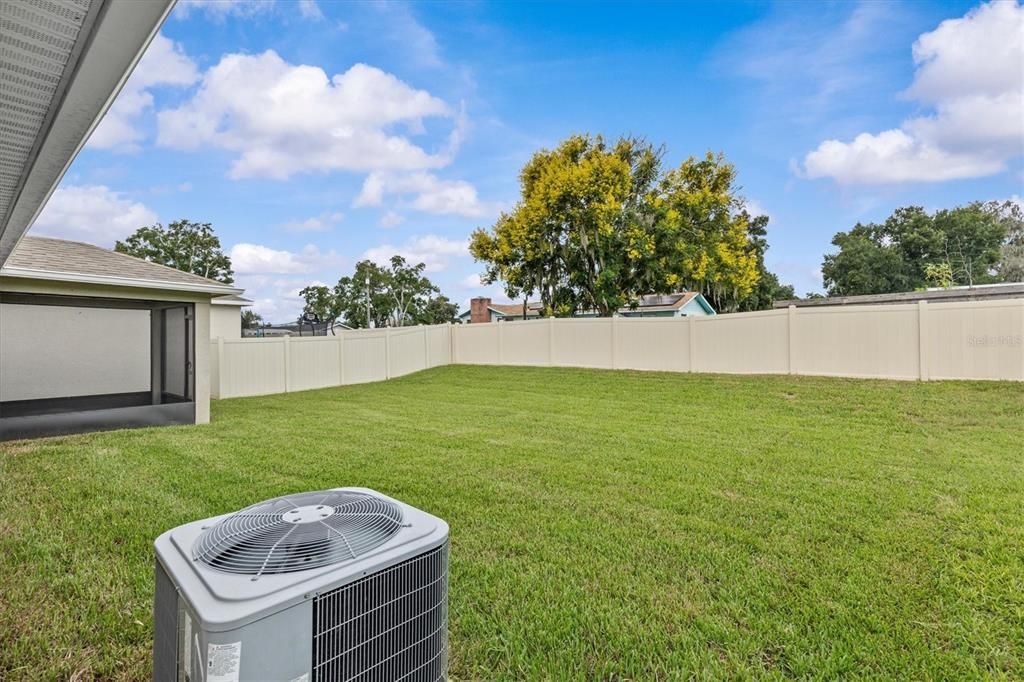 For Rent: $2,800 (4 beds, 2 baths, 1701 Square Feet)