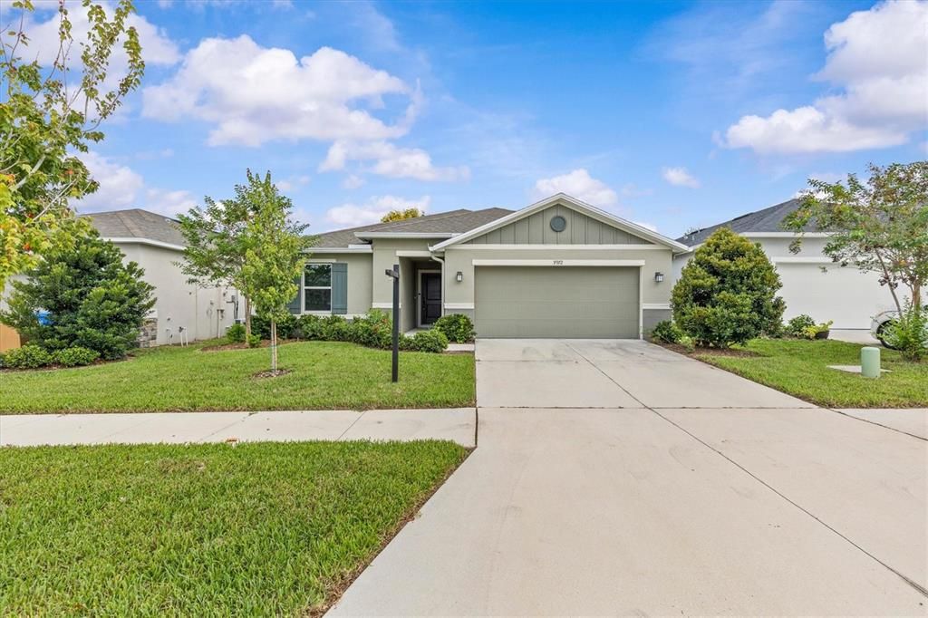 For Rent: $2,800 (4 beds, 2 baths, 1701 Square Feet)