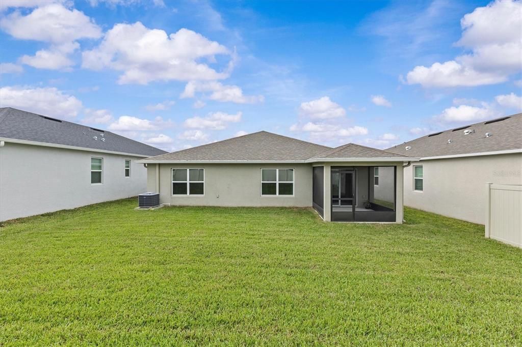 For Rent: $2,800 (4 beds, 2 baths, 1701 Square Feet)