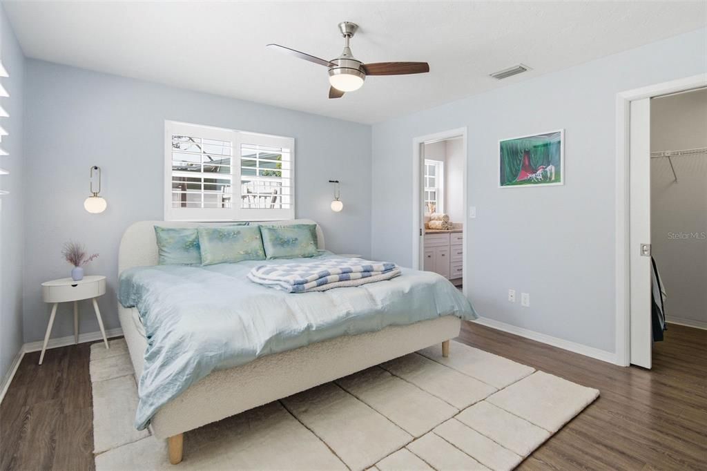 Activo con contrato: $649,900 (3 camas, 2 baños, 1591 Pies cuadrados)