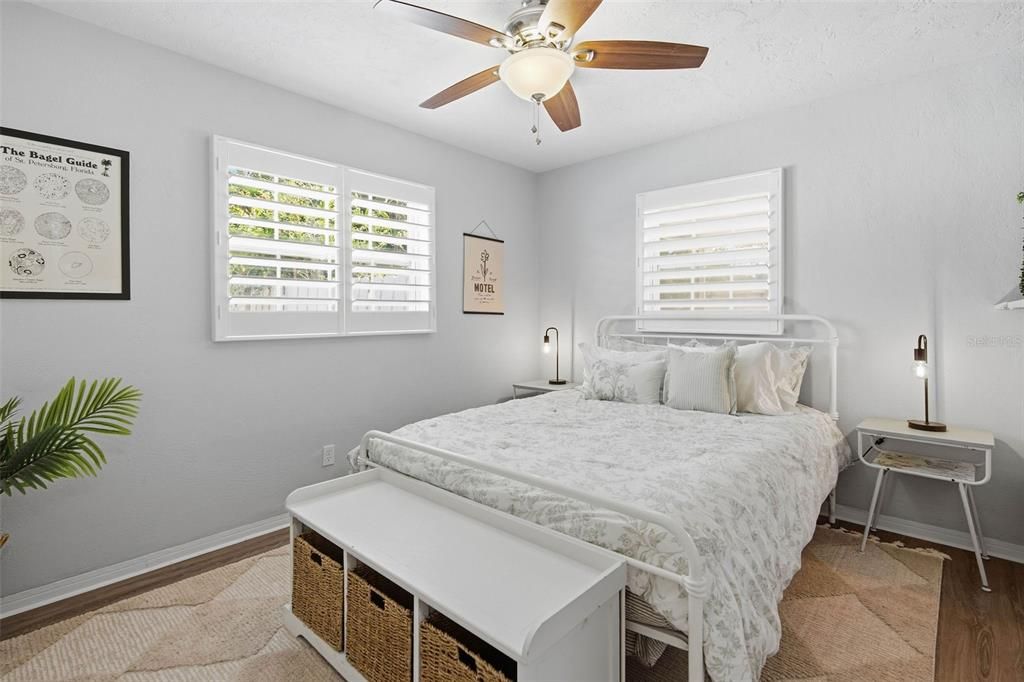 Activo con contrato: $649,900 (3 camas, 2 baños, 1591 Pies cuadrados)
