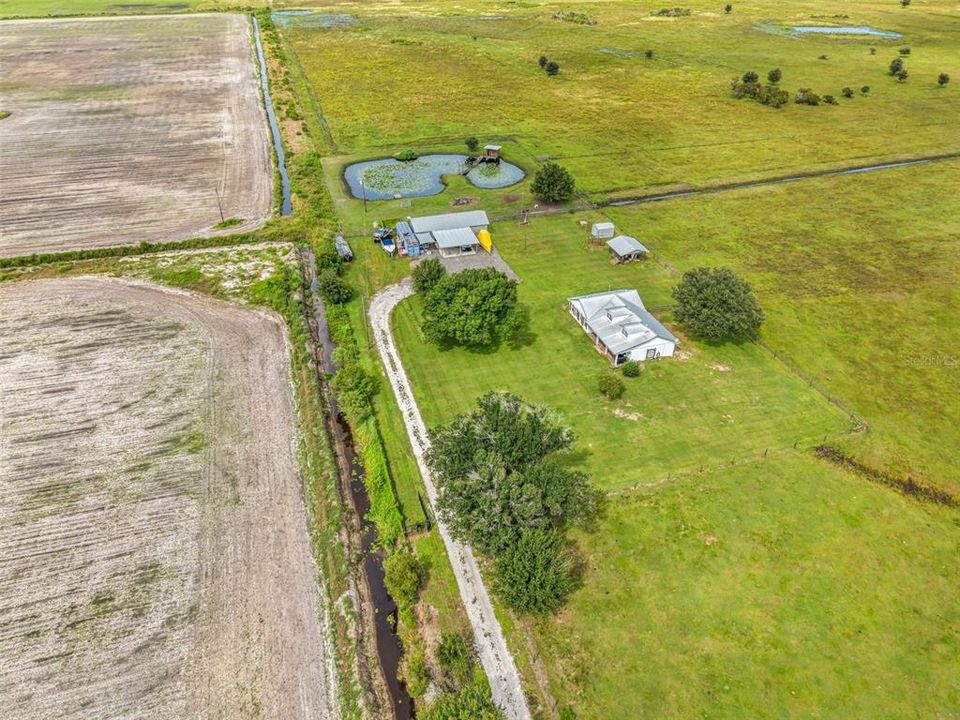 На продажу: $439,900 (2 спален, 2 ванн, 1536 Квадратных фут)