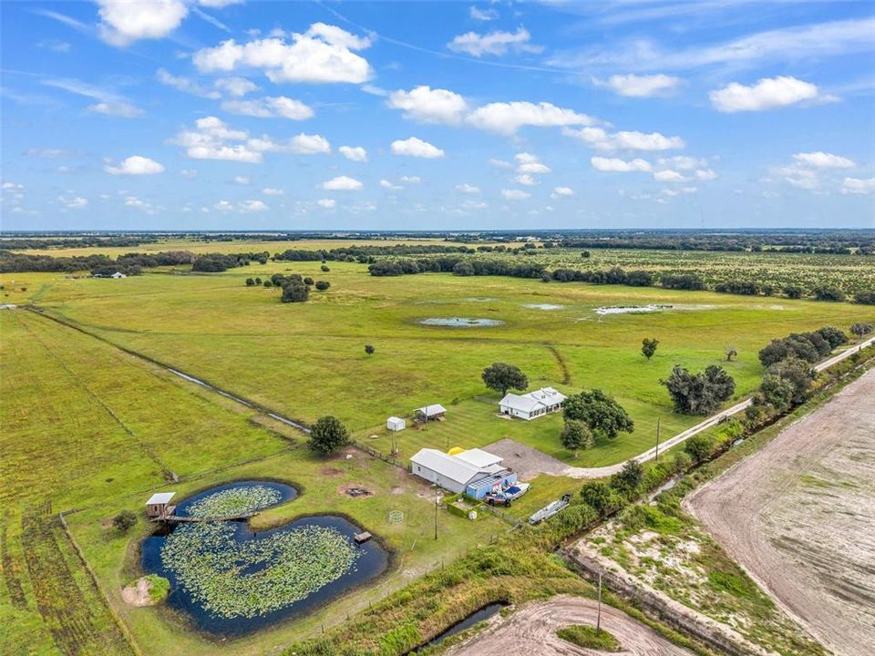 На продажу: $439,900 (2 спален, 2 ванн, 1536 Квадратных фут)