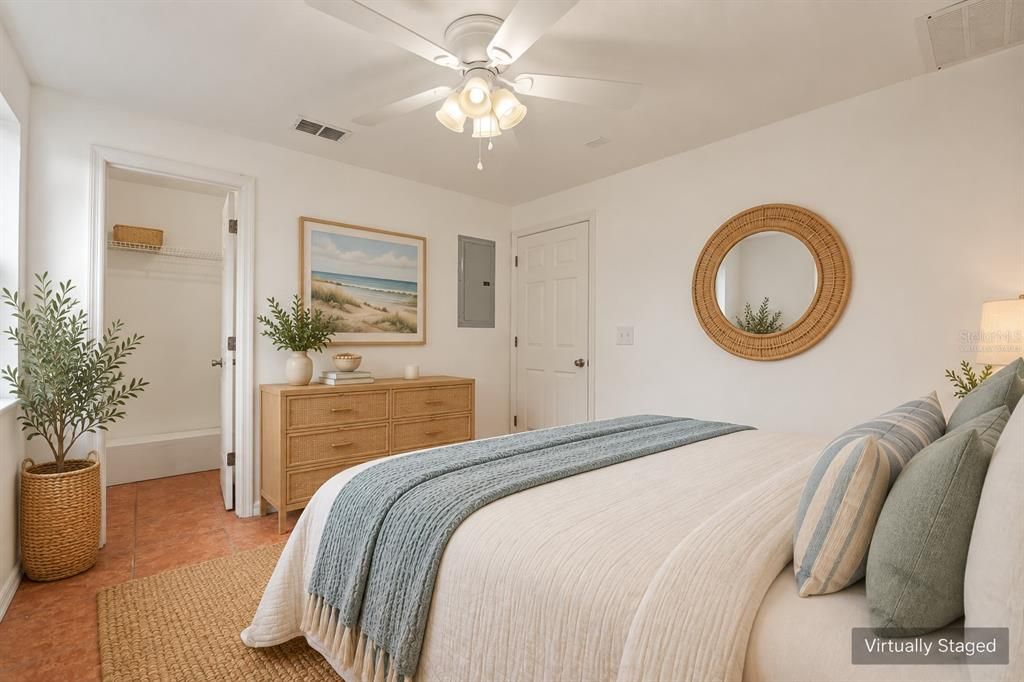 For Sale: $470,000 (3 beds, 2 baths, 2288 Square Feet)
