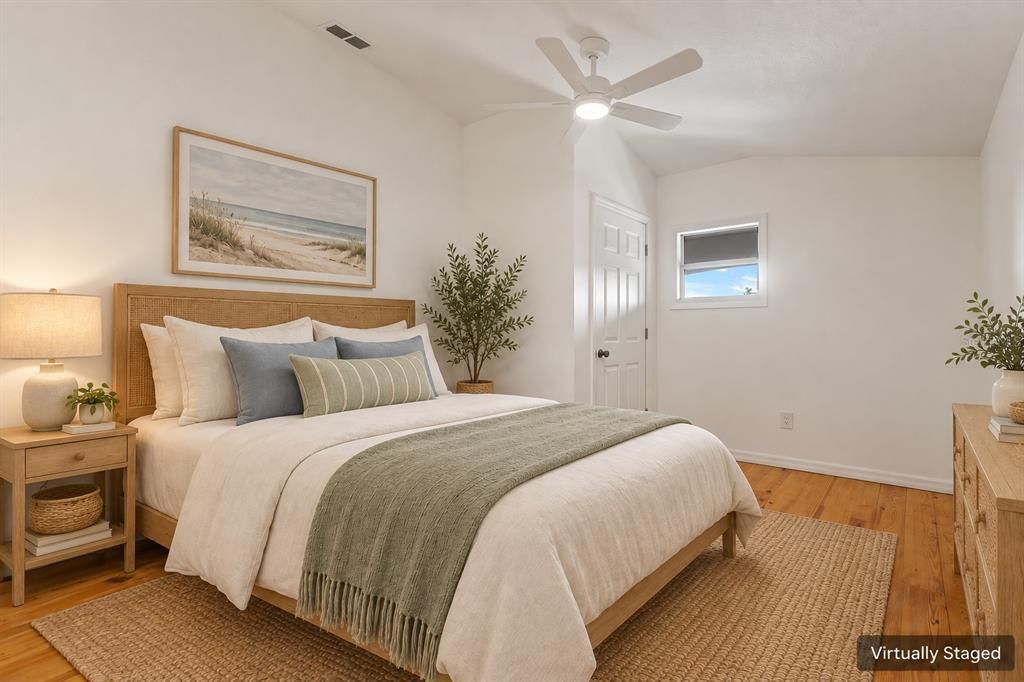 For Sale: $470,000 (3 beds, 2 baths, 2288 Square Feet)