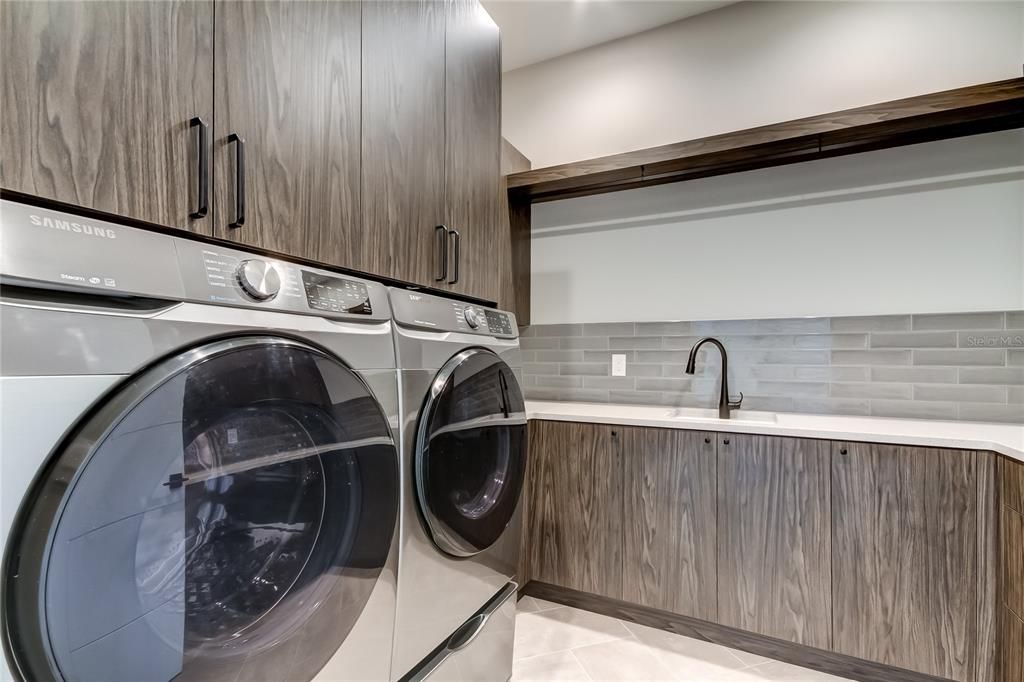 En Venta: $4,200,000 (5 camas, 4 baños, 5119 Pies cuadrados)