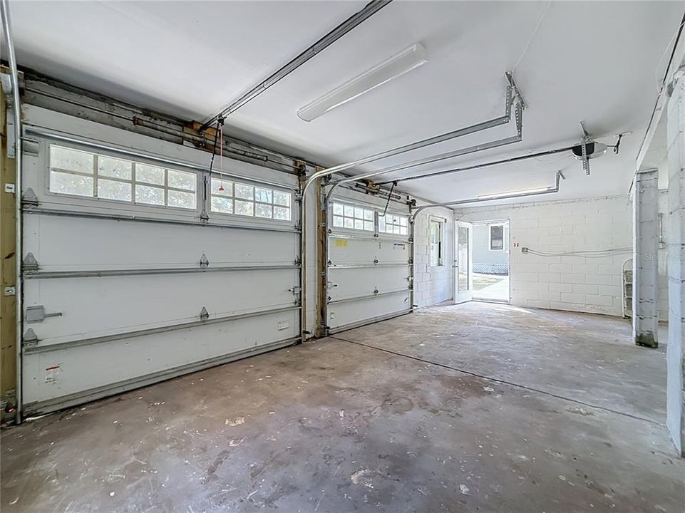 En Venta: $335,000 (3 camas, 2 baños, 1025 Pies cuadrados)