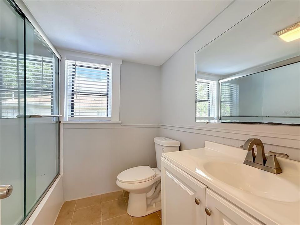 En Venta: $335,000 (3 camas, 2 baños, 1025 Pies cuadrados)