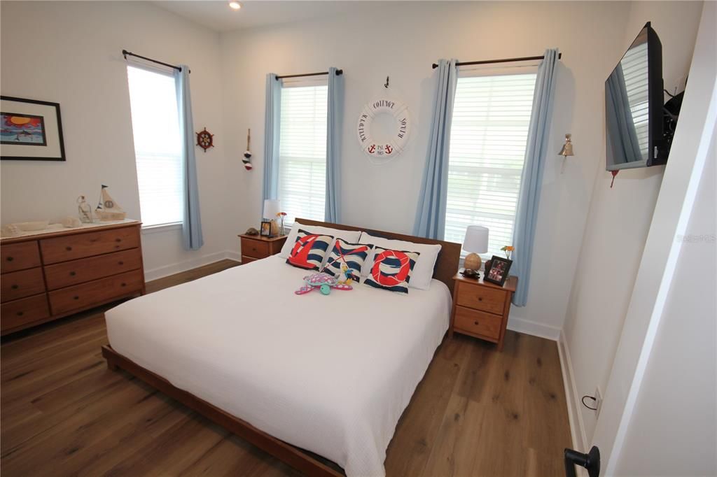 For Sale: $1,670,000 (4 beds, 3 baths, 3499 Square Feet)