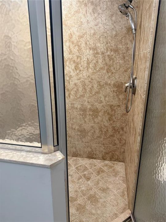 В аренду: $1,900 (2 спален, 2 ванн, 1759 Квадратных фут)